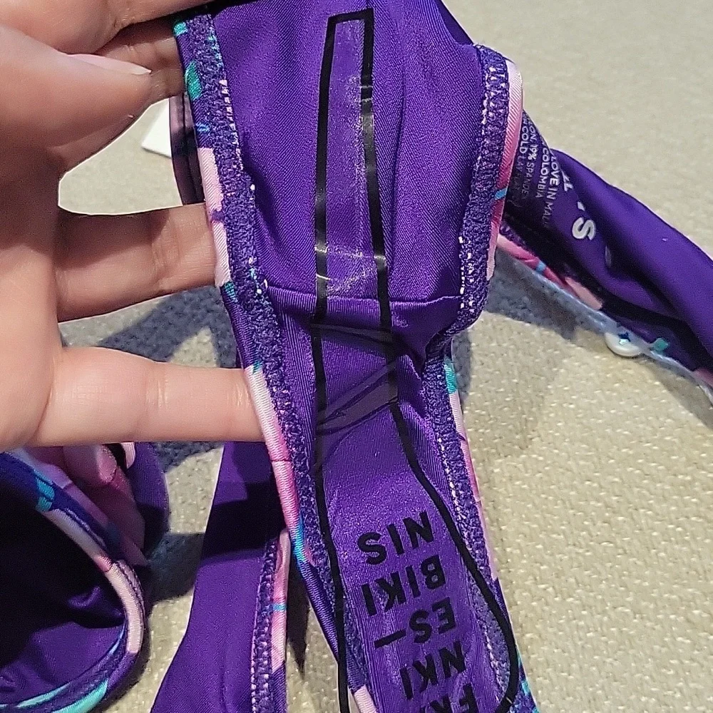 Frankies Bikinis Purple Hibiscus Dallas Top and Katerina Bottom XS Beach New
